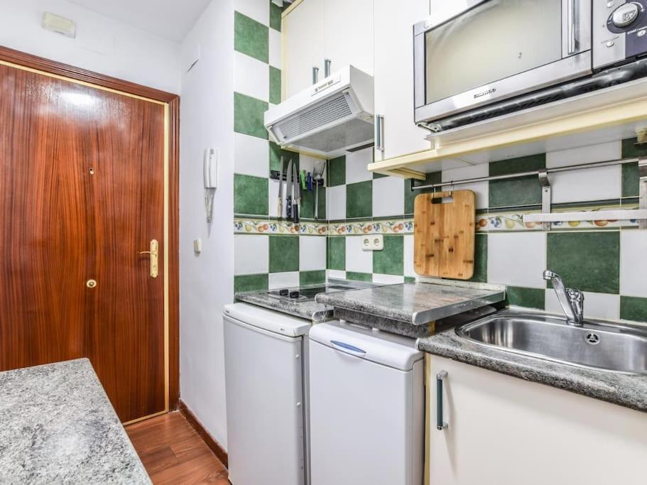 Apartamento Puente De Segovia Madri Exterior foto
