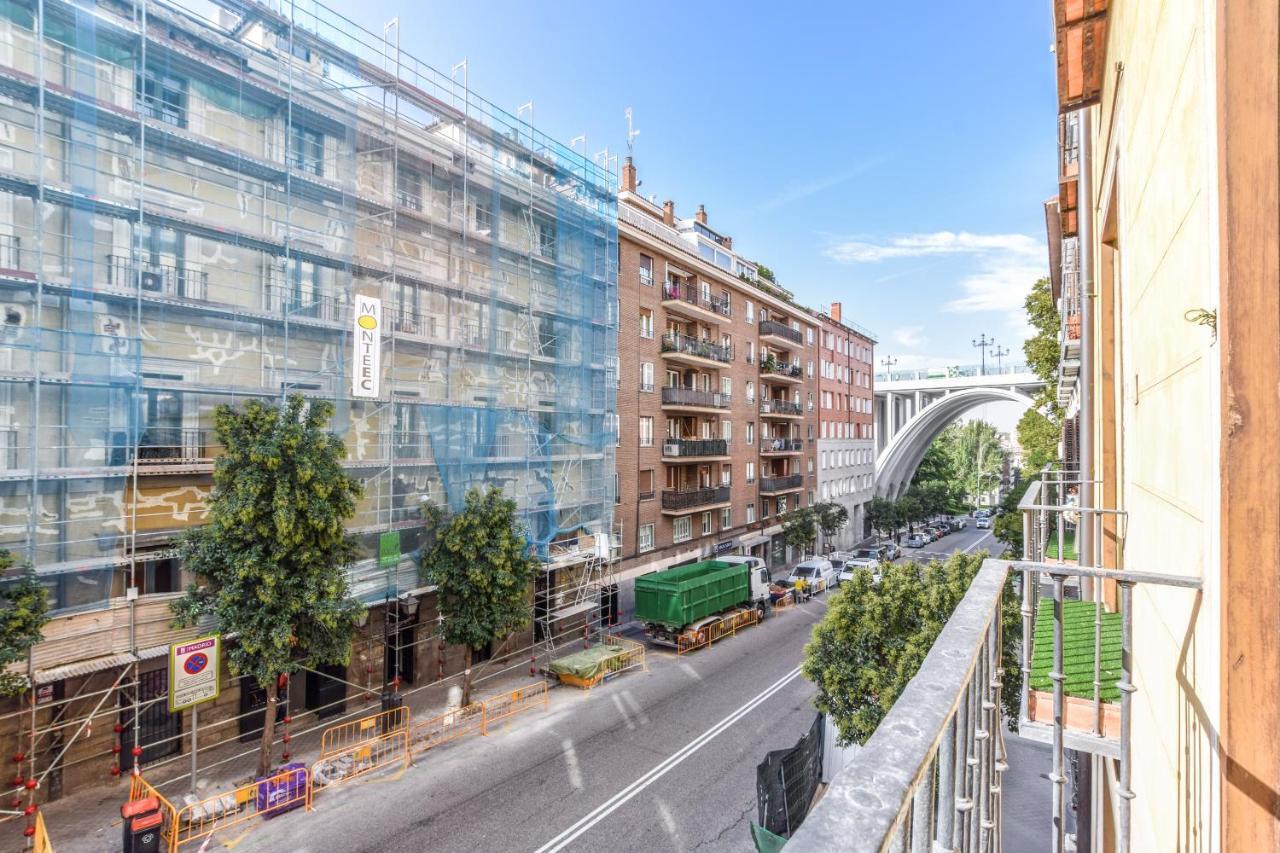 Apartamento Puente De Segovia Madri Exterior foto