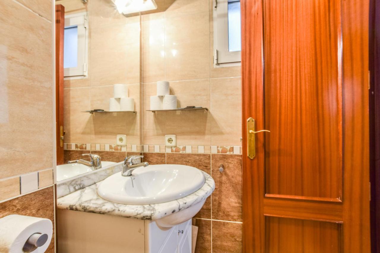 Apartamento Puente De Segovia Madri Exterior foto